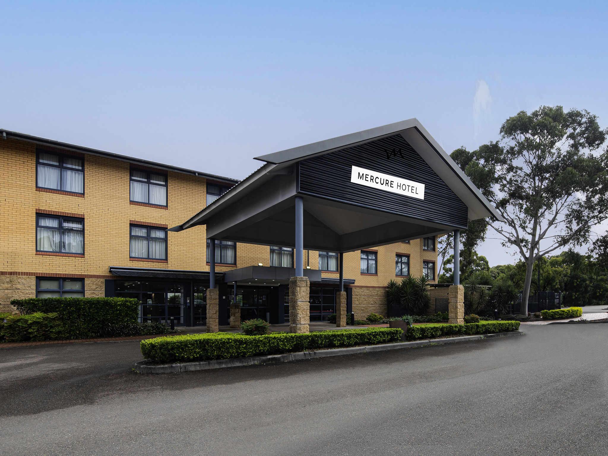 Mercure Sydney Blacktown Arndell Park Exterior photo